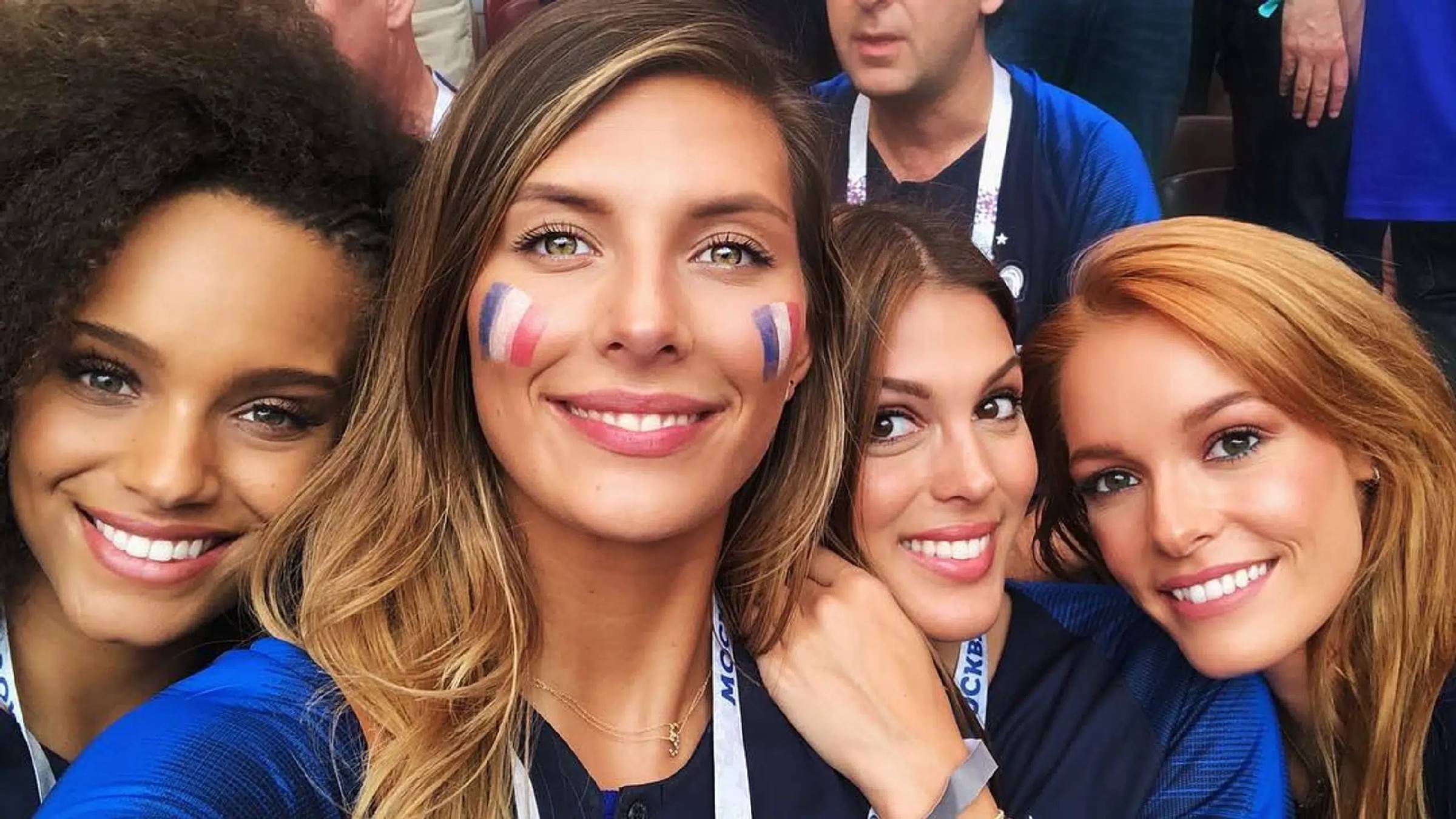 开云体育登录-英格兰羽毛球队鏖战法国羽毛球队，辛杜三分雨点燃全场