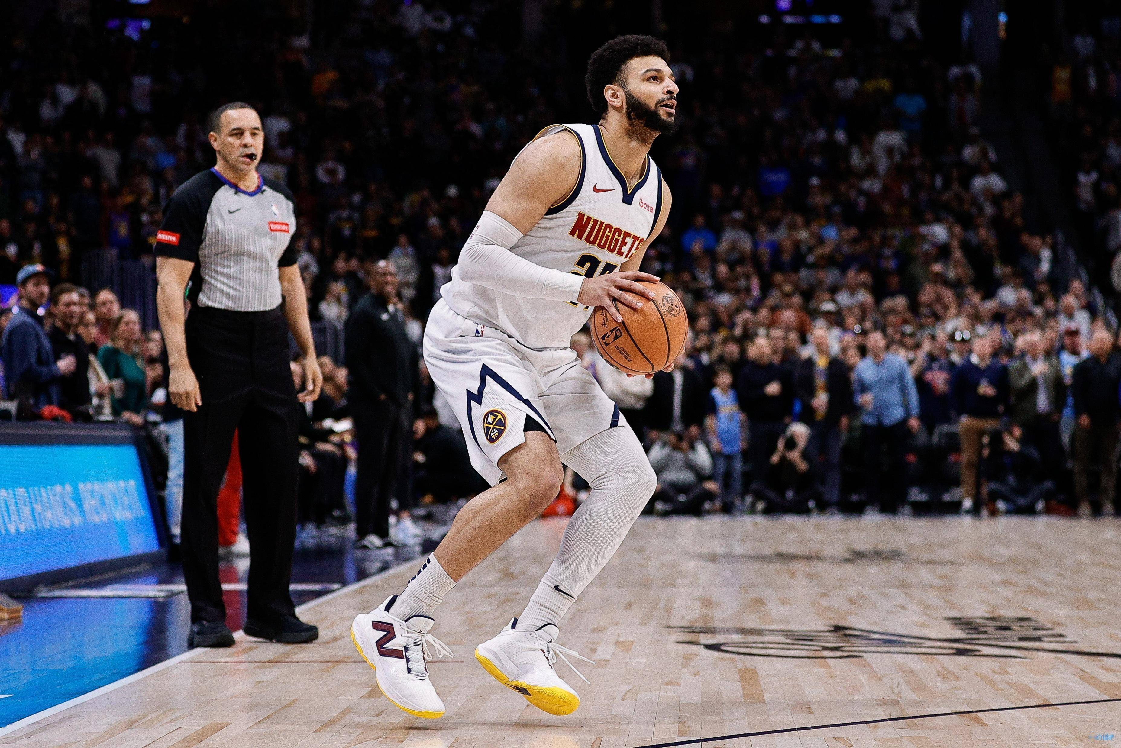 欧洲网球队完胜澳大利亚网球队，穆雷完成帽子戏法的简单介绍