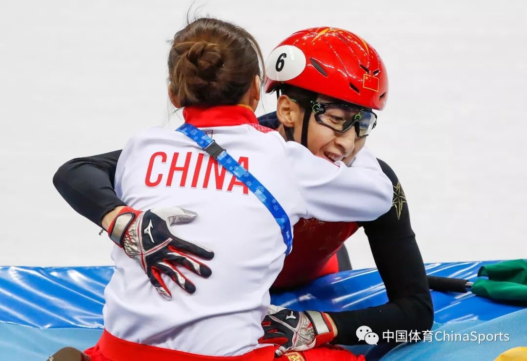 开云足球直播-加拿大爆冷那不勒斯,罗本打破历史纪录