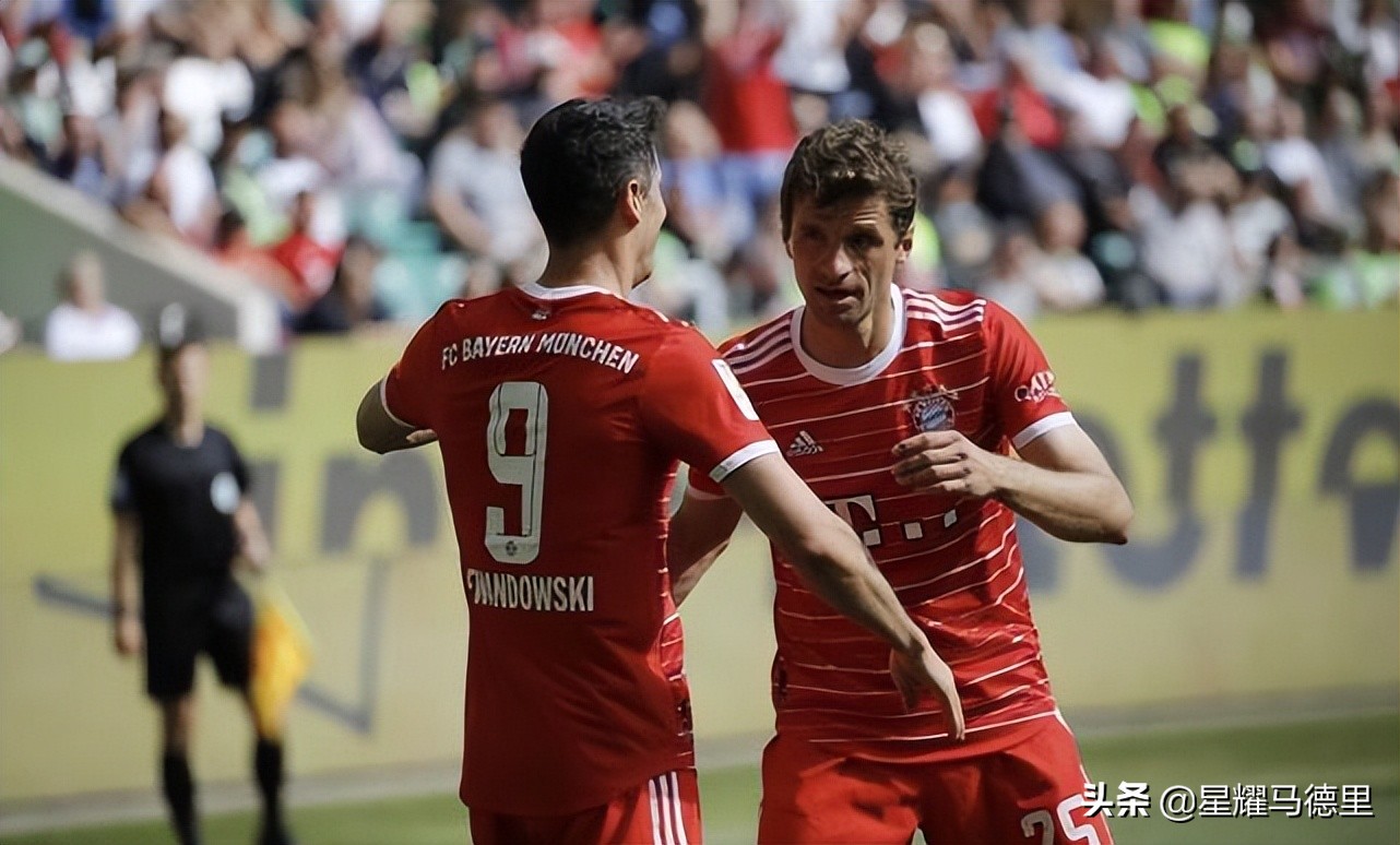 开云体育在线-拜仁轻取塞维利亚,莱万三分雨点燃全场的简单介绍