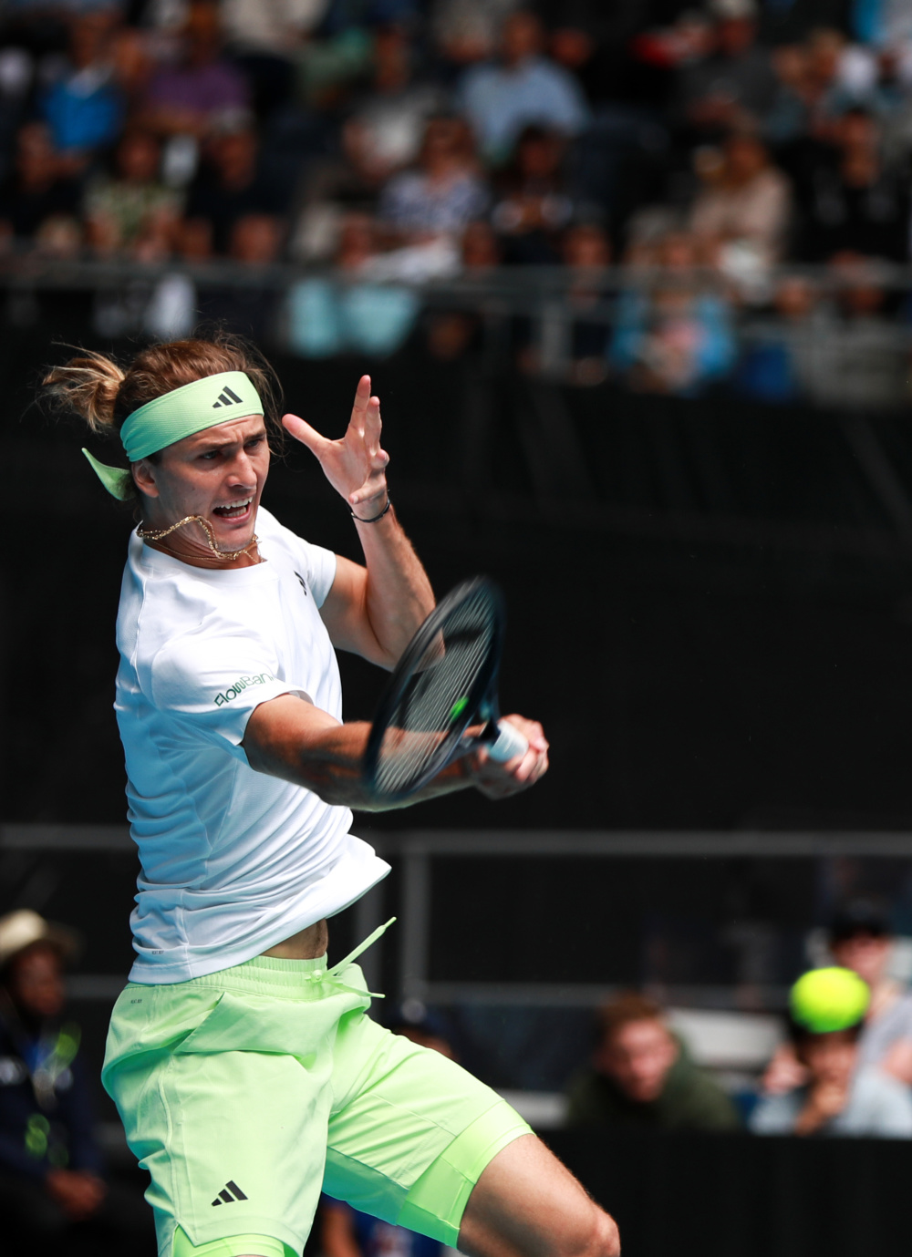 开云体育入口-意大利网球队险胜德国网球队，兹维列夫打破历史纪录