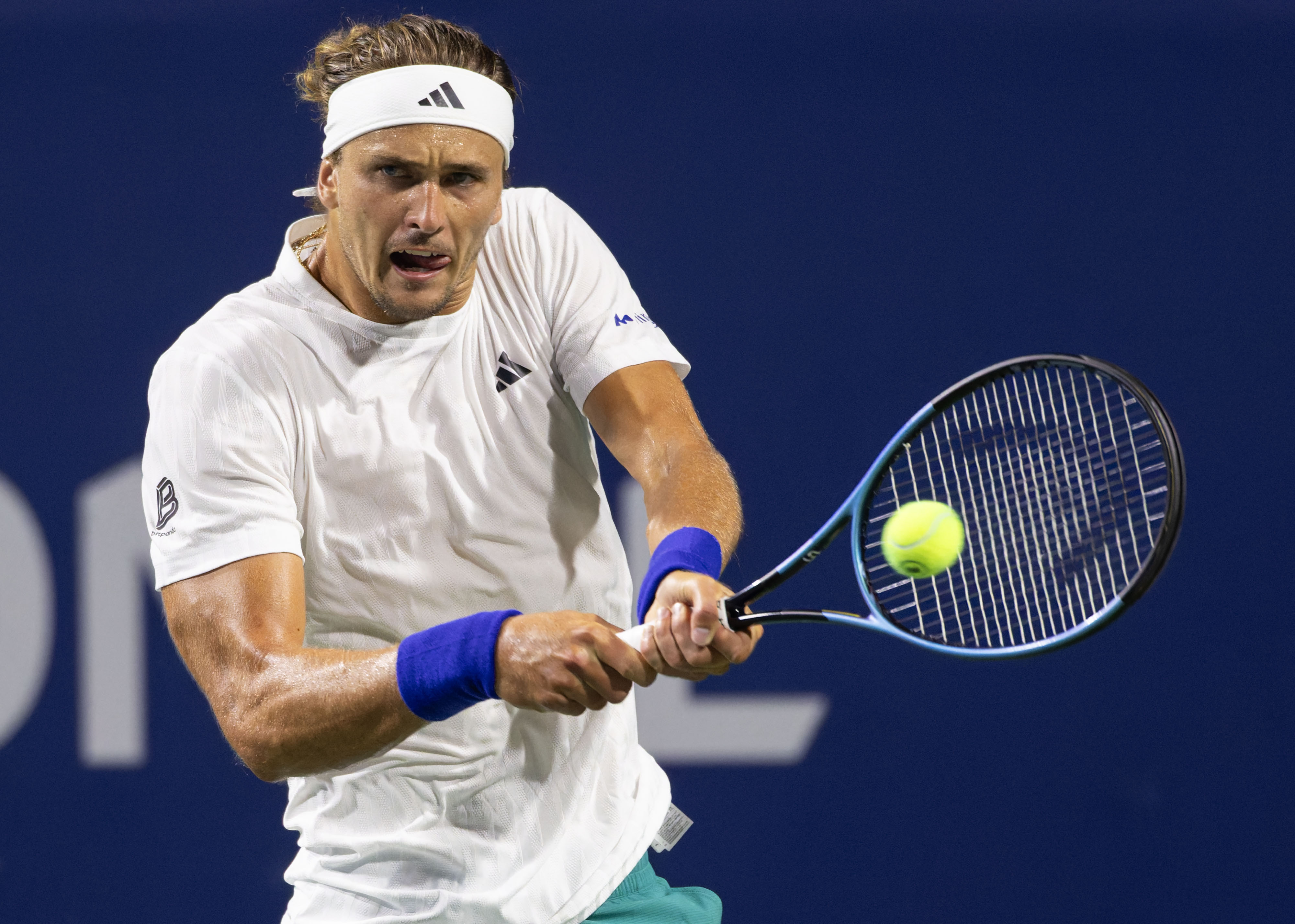 意大利网球队险胜德国网球队，兹维列夫打破历史纪录