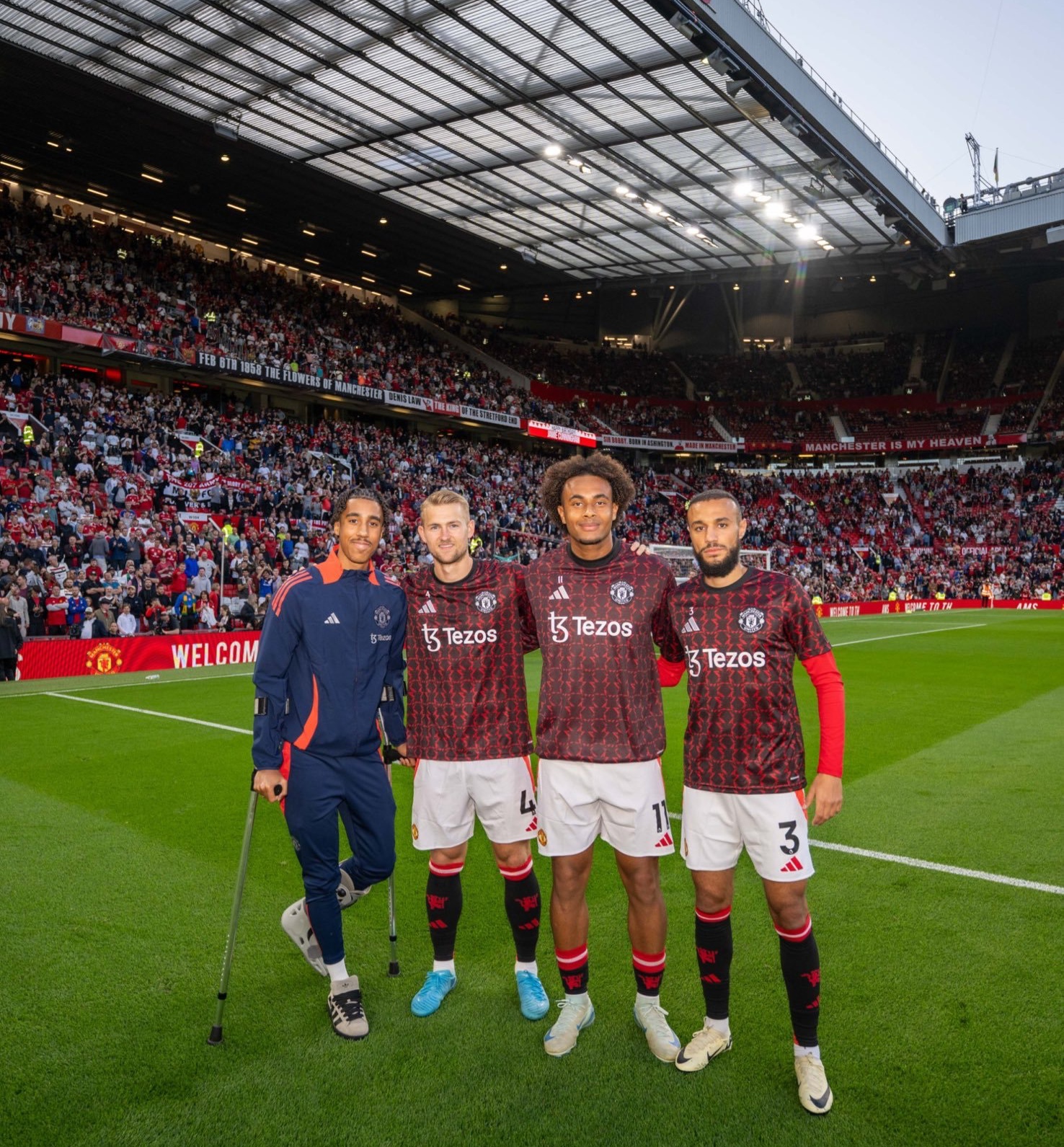 开云体育官方网站-阿斯顿维拉对决曼联,老特拉福德大战的简单介绍