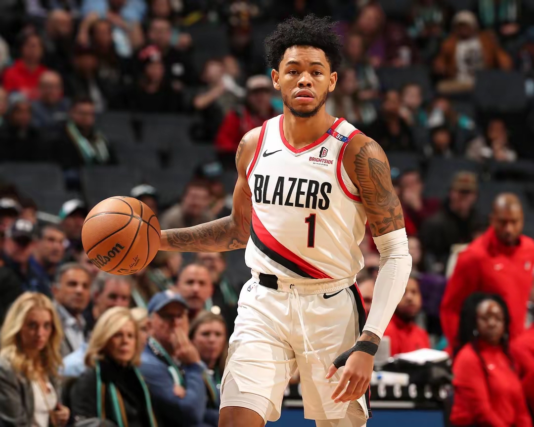 开拓者主帅宣布离职，球队陷入混乱