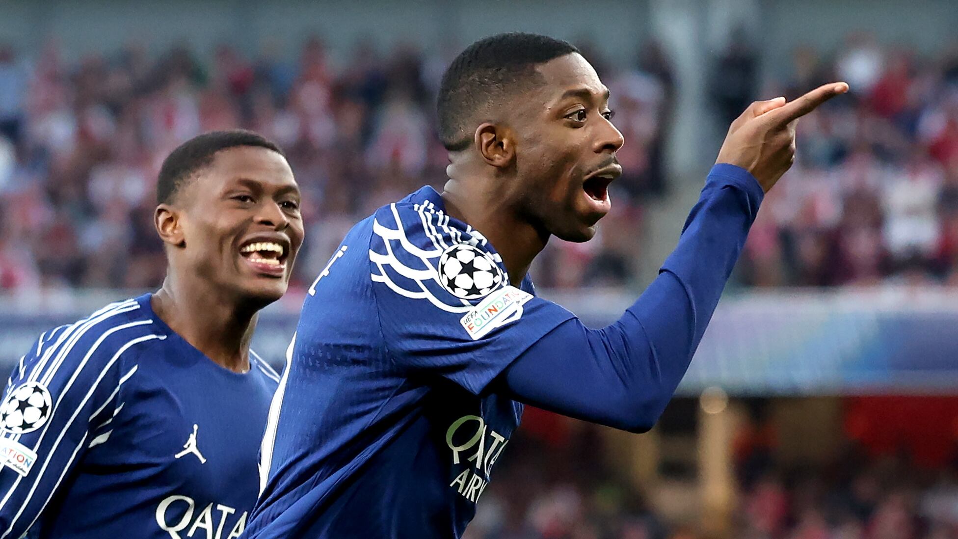 开云体育APP下载-包含巴黎圣日耳曼客场逆转，夺取关键3分的词条